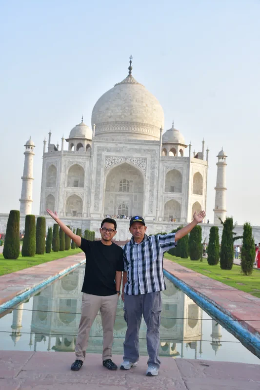 DrQIM mencipta memori perjalanan bersama ayah di Taj Mahal